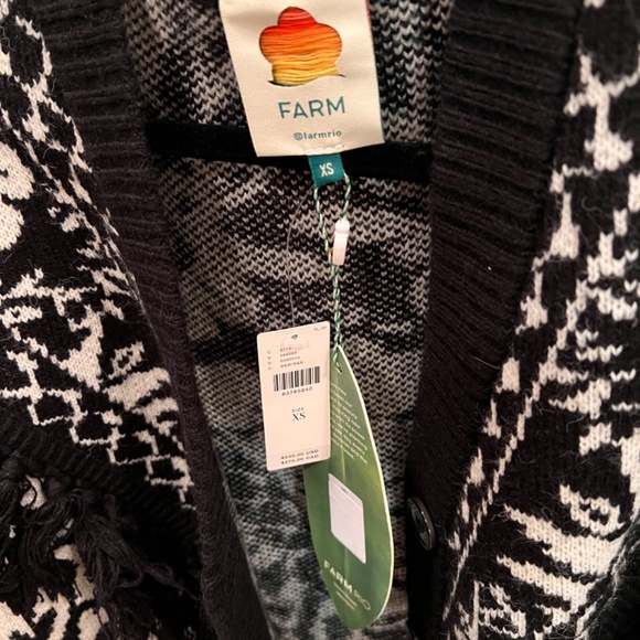 Farm Rio sweater - Picture 2 of 2